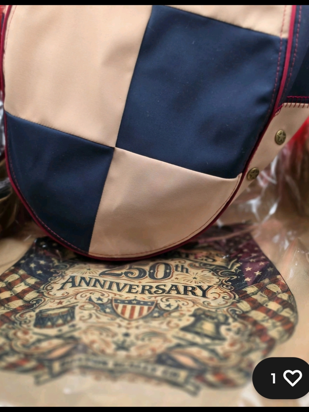 Boston Scaly 250th Anniversary With 3 Pins And Dust Bag